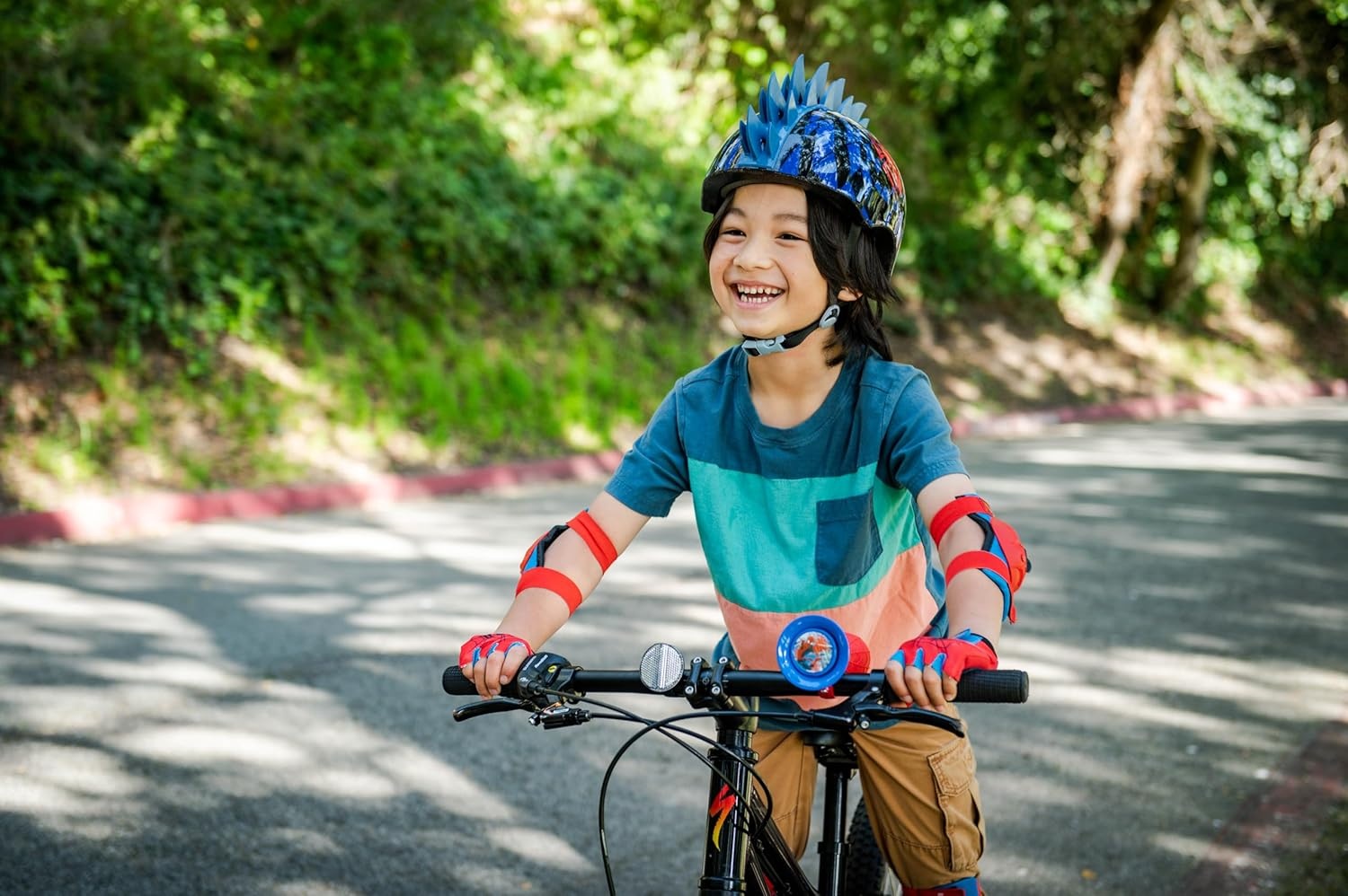 image:imageBell Marvel Avengers Child and Toddler Bike HelmetsSpiderMan Web Shatter Mohawk